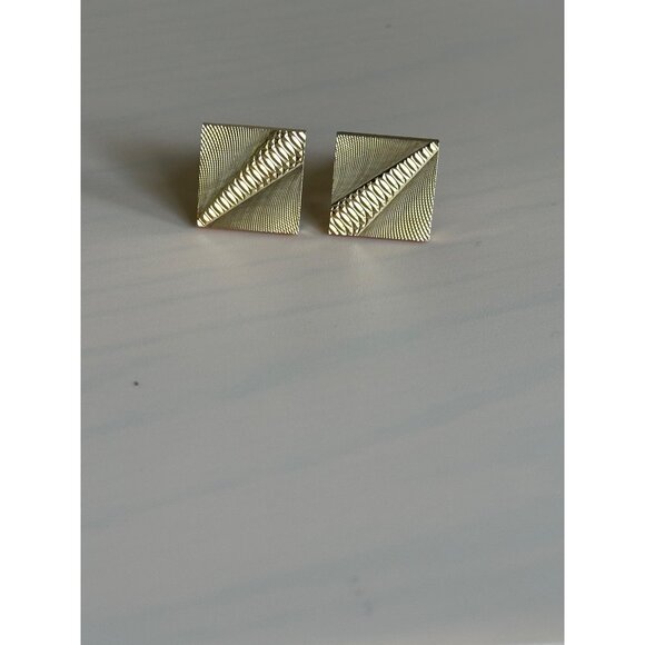 Gold-Tone Square Textured Cufflinks With Geometric Design For Men - Picture 6 of 6